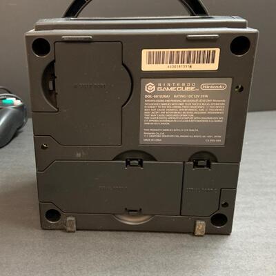 LOT 141: Nintendo Game Cube and More
