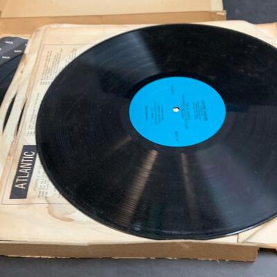 LOT:142: Lot of assorted Vinyl Records