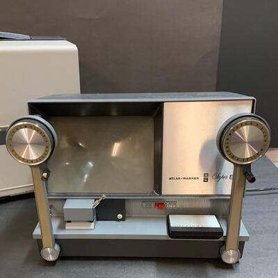 LOT:143: Bell& Howell 33m Movie Projector and Super8 Movie Film Editor