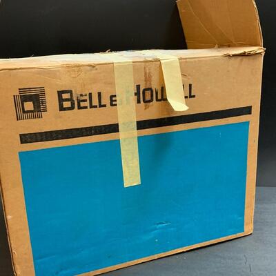 LOT:143: Bell& Howell 33m Movie Projector and Super8 Movie Film Editor
