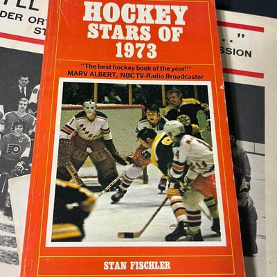 LOT 202: Flyers and Other 70s Hockey Memorabilia in Vintage Case