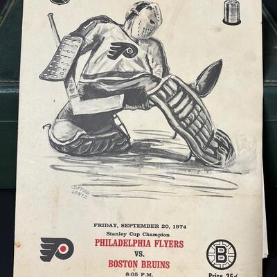 LOT 202: Flyers and Other 70s Hockey Memorabilia in Vintage Case