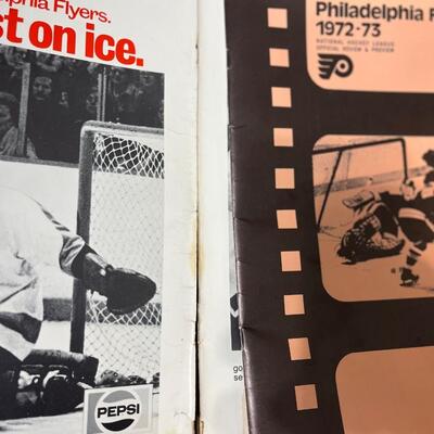 LOT 202: Flyers and Other 70s Hockey Memorabilia in Vintage Case