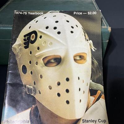 LOT 202: Flyers and Other 70s Hockey Memorabilia in Vintage Case