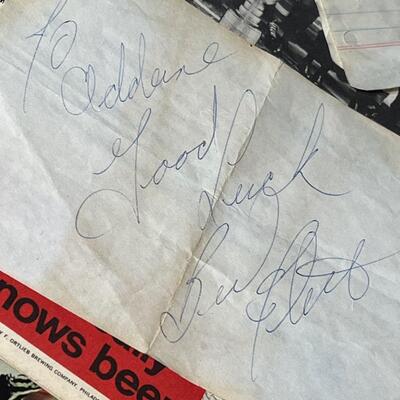 LOT 202: Flyers and Other 70s Hockey Memorabilia in Vintage Case