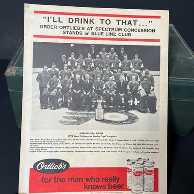 LOT 202: Flyers and Other 70s Hockey Memorabilia in Vintage Case