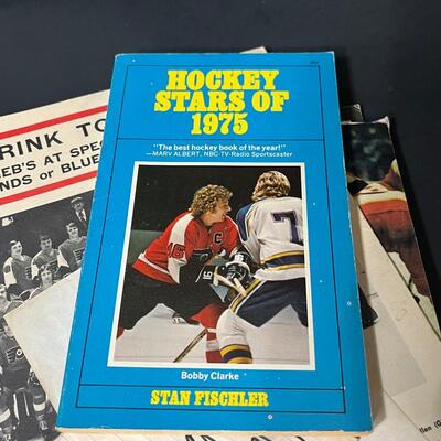 LOT 202: Flyers and Other 70s Hockey Memorabilia in Vintage Case