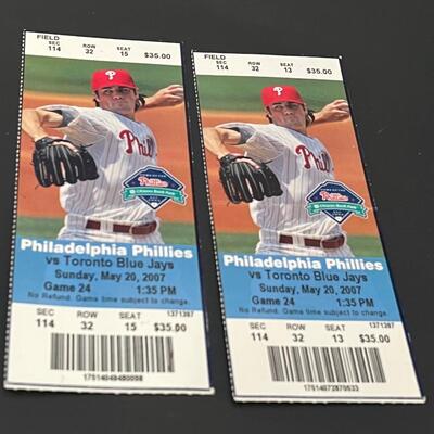 LOT 204: Philadelphia Phillies Memorabilia and Baseball Cards