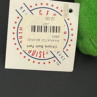 LOT 204: Philadelphia Phillies Memorabilia and Baseball Cards