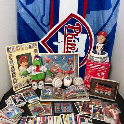 LOT 204: Philadelphia Phillies Memorabilia and Baseball Cards