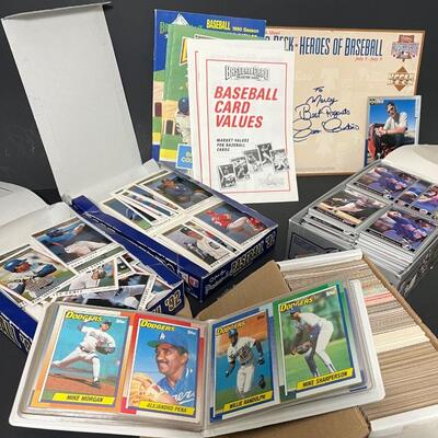 LOT 205: Assorted Baseball  Cards - Mostly 90s