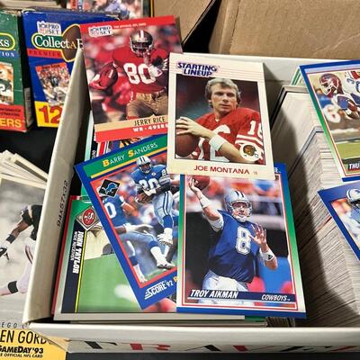 LOT 206: Collection of Football Cards - Mostly 1990s