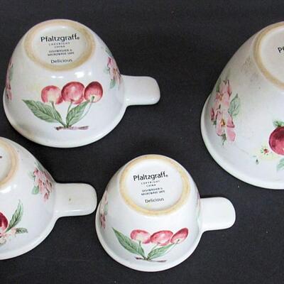 Vintage Pfaltzgraff Delicious Pattern Measuring Cup Set