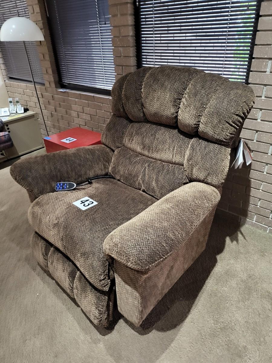 LaZBoy Power Recline XR Lot