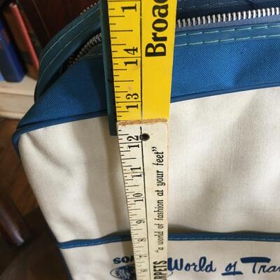 World of Travel tote bag