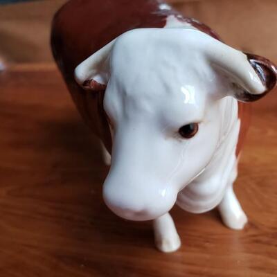 Beswick of England cow and bull