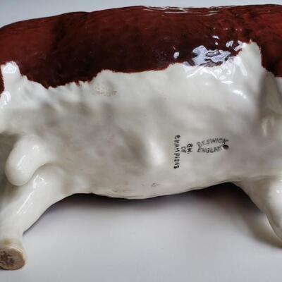 Beswick of England cow and bull