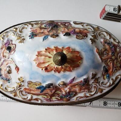Capodimonte bowl with Lid, metal band around lid and metal finial