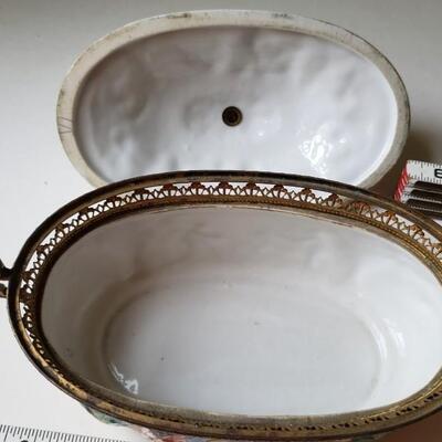 Capodimonte bowl with Lid, metal band around lid and metal finial