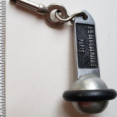 Vintage key H0tel Du vieux marais Paris  22