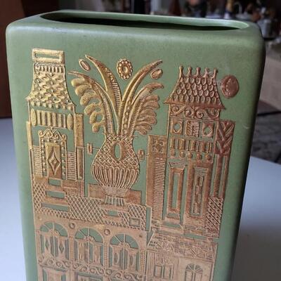 Georges Briard Hyalyn Midas MCM green and gold vase