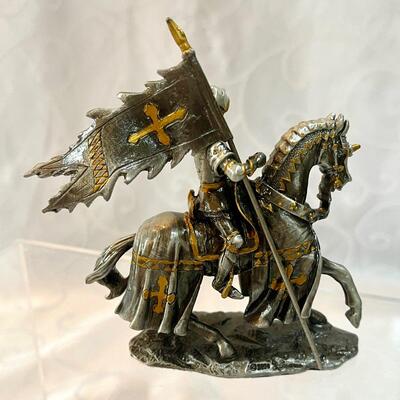 Veronese Knights & Legends Pewter Collectible