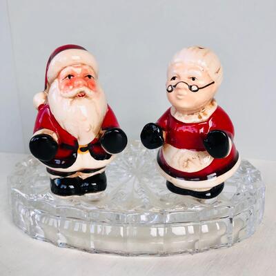 Santa & Mrs. Claus Salt & Pepper