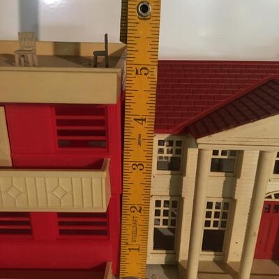 3 Vintage Train set buildings