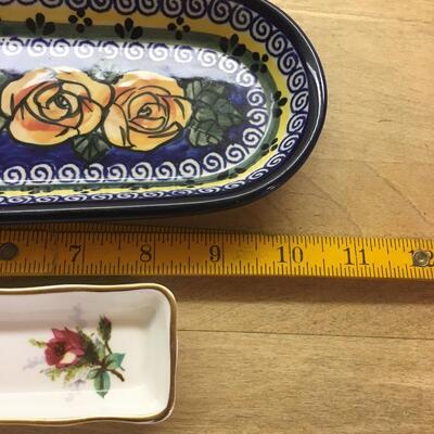 Oblong trays