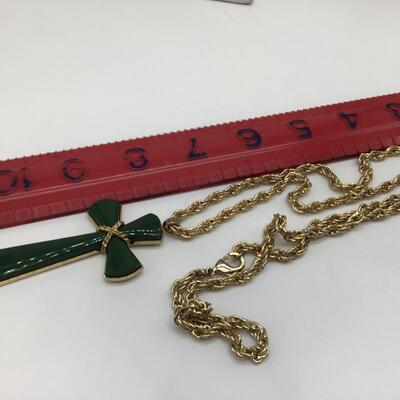 Vintage Costume Necklace