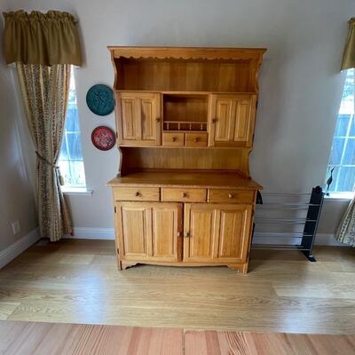 Solid wood Countey -style hutch