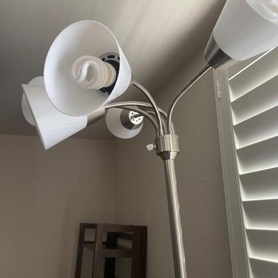 Floor lamp 5- bulb