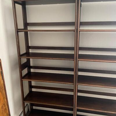 Stackable shelf system