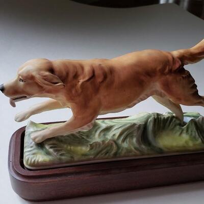 Golden retriever figurine dog 1975 Royal Worcester Doris Lindner