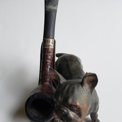 Antique pipe holder and pipe French Bulldog