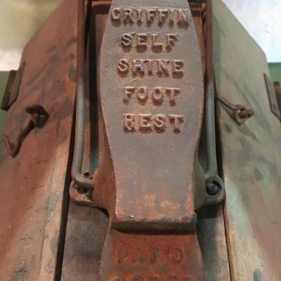 Vintage Griffen shoe shine box