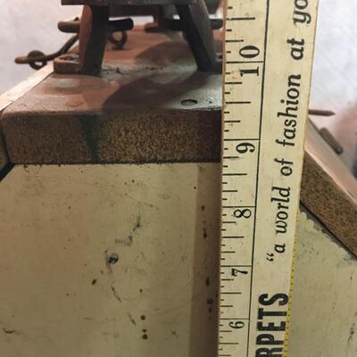 Vintage Griffen shoe shine box