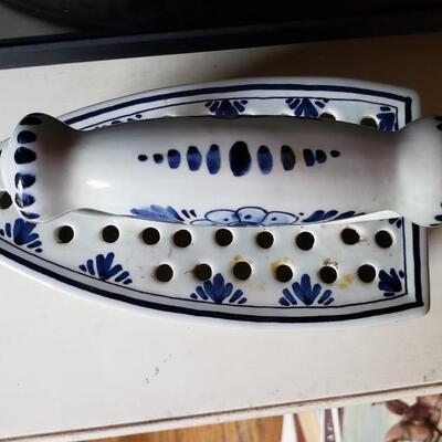 Blue and white delft flower frog vase, shaped like Iron