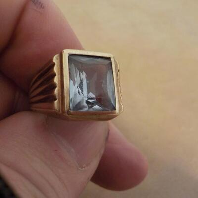 Men's 14k gold ring with citrine stone.