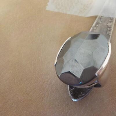 Sterling Silver Cut design black onyx stone.