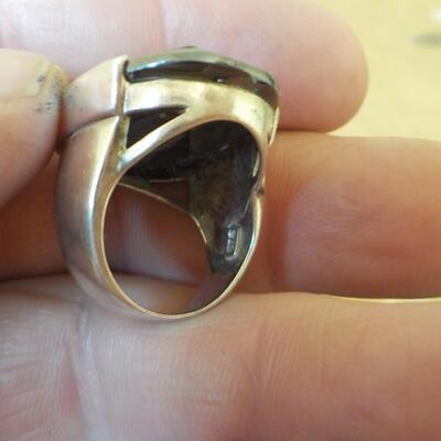 Sterling Silver Cut design black onyx stone.