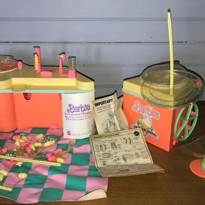 Vintage Barbie's 1980's Ice Cream Shop with instructions