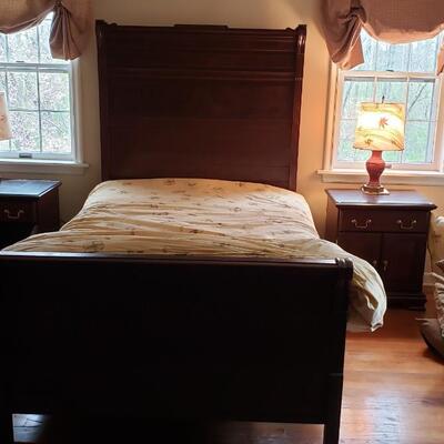 Antique Full size bed  tall headboard!
