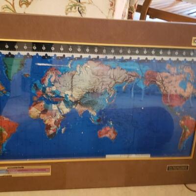 1992 Kilburg Geochron World Time Chronometer The Nature Company Time map