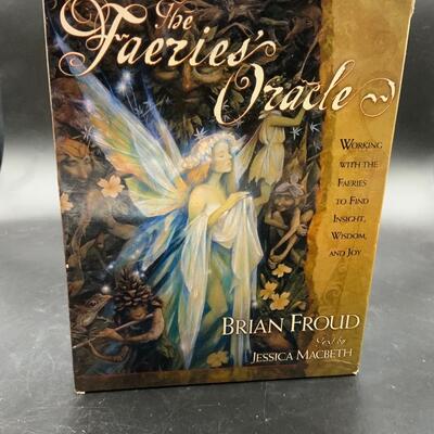 The Faeries Oracle cards/ Tarot cards