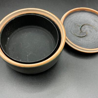 Signed pottery trinket box