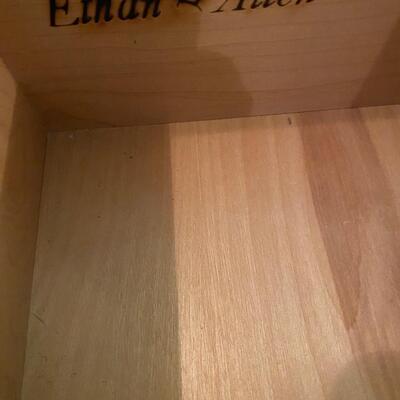Ethan Allen 7 Drawer Dresser w/ Mirror