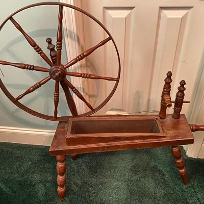 Vintage Spinning Wheel Replica