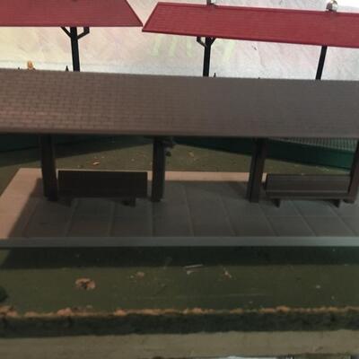 Train waiting platforms