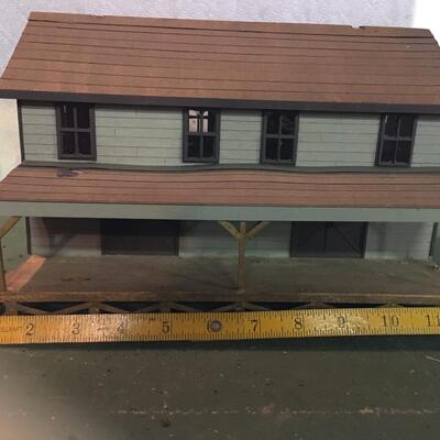 Farm supply building Train set